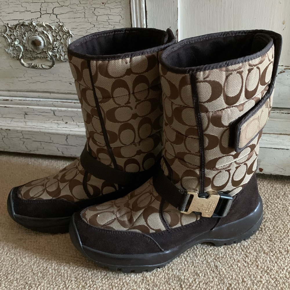 COACH Winter Weather/Snow Boots - signature logo